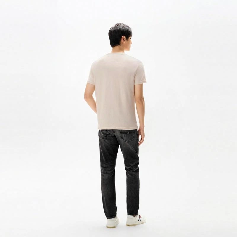 Tommy Hilfiger T