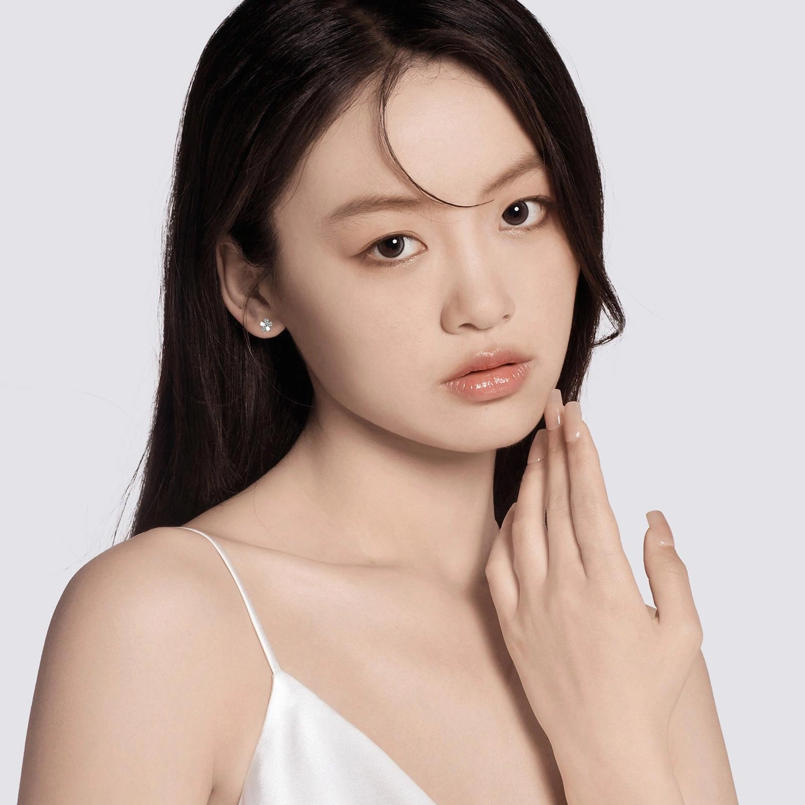 老银坊 闪亮小花耳饰 精致小巧轻奢款花花耳饰 韩式小众典雅设计通勤百搭 足银 耳环 女款