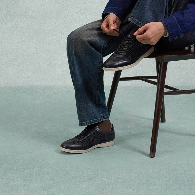 MARLINGEVANS x THOM WILLS