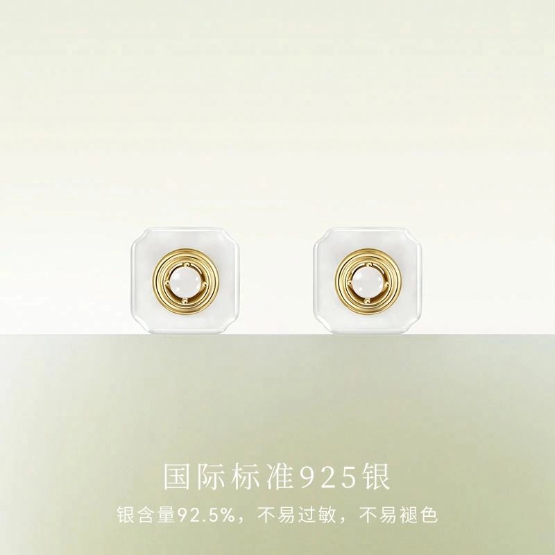 宫主 平安扣 耳钉 白玉 女款
