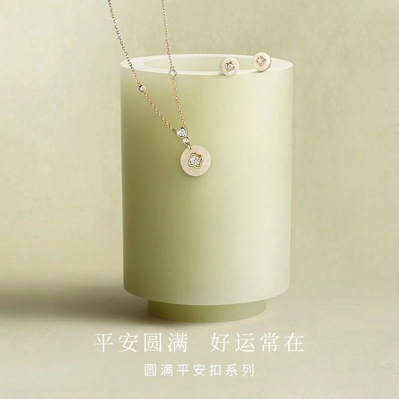宫主 圆满平安扣 耳钉 白玉 女款