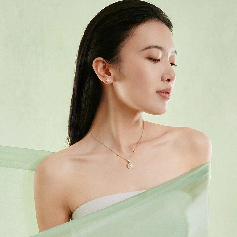 宫主 圆满平安扣 耳钉 白玉 女款