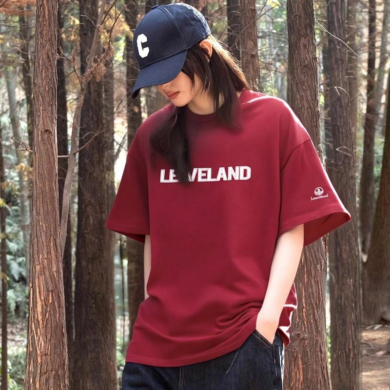 LEAVELAND LogoT