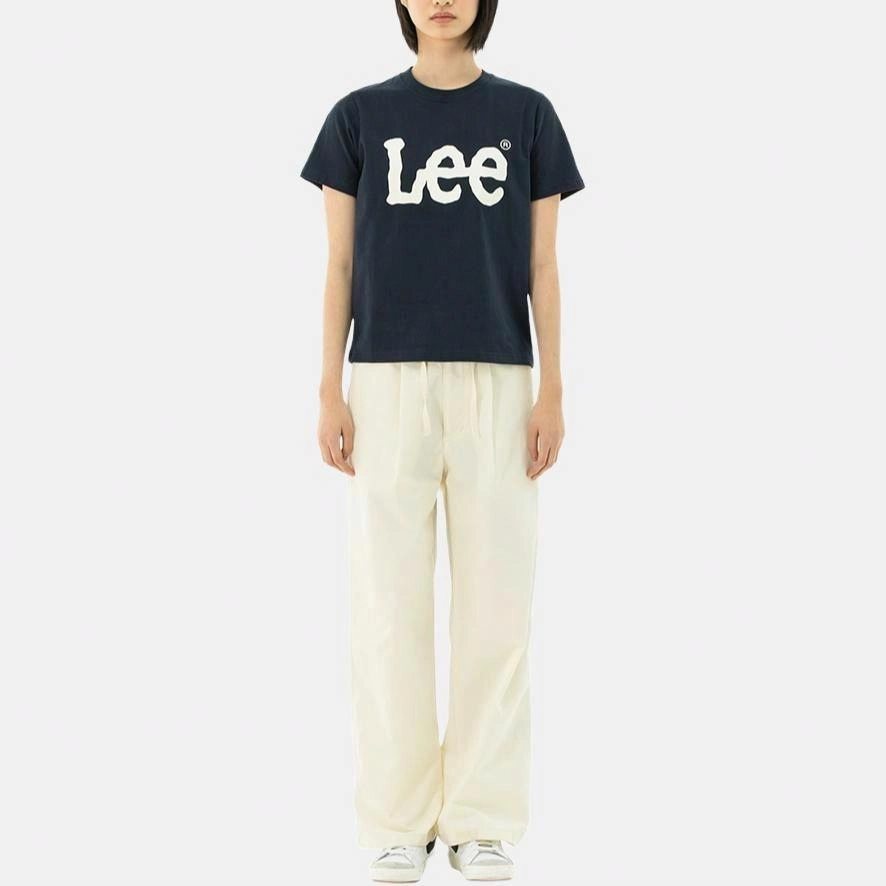 Lee T