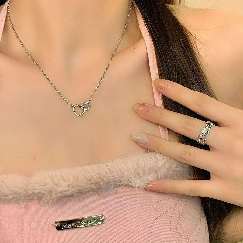 925