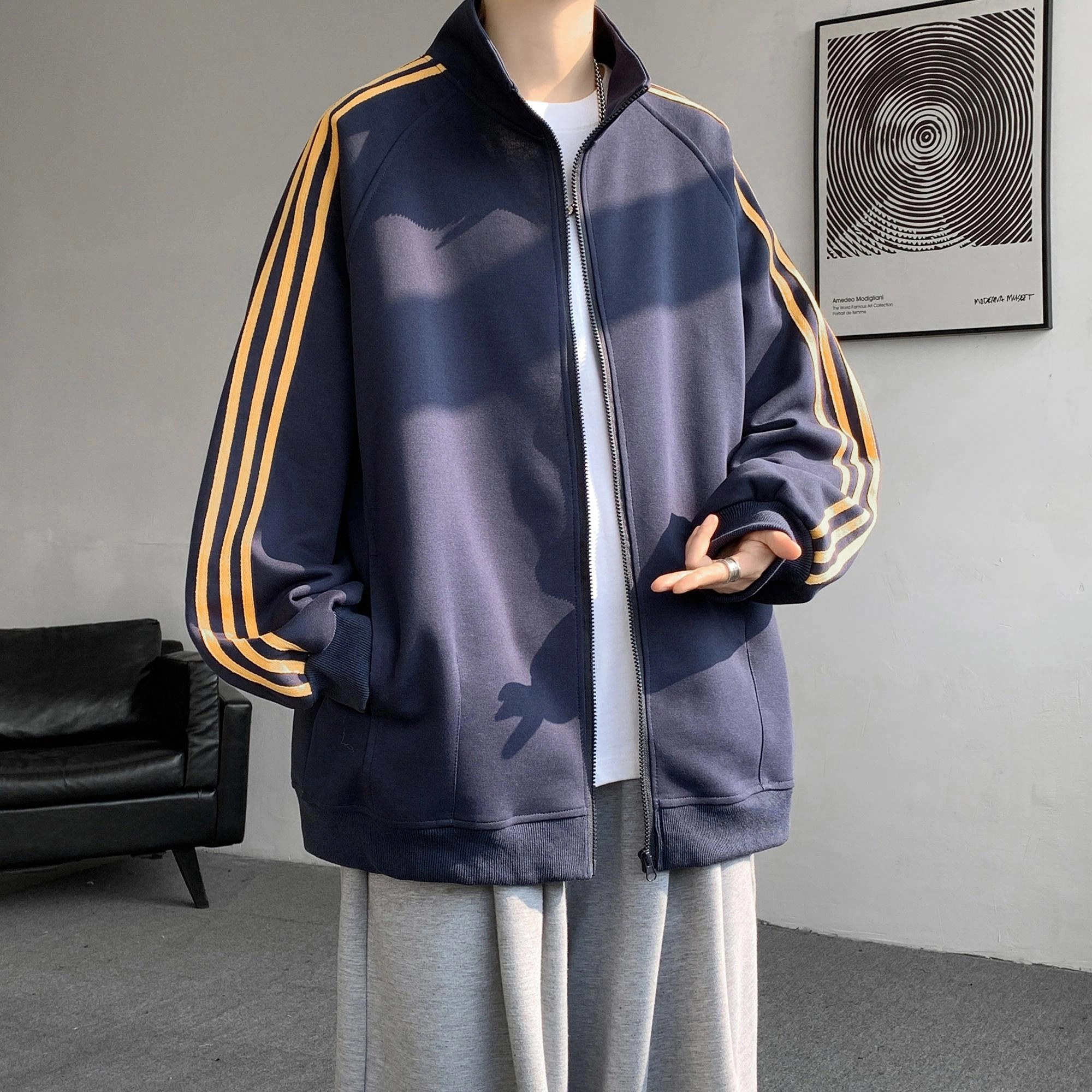 URBAN AUTHENTIC