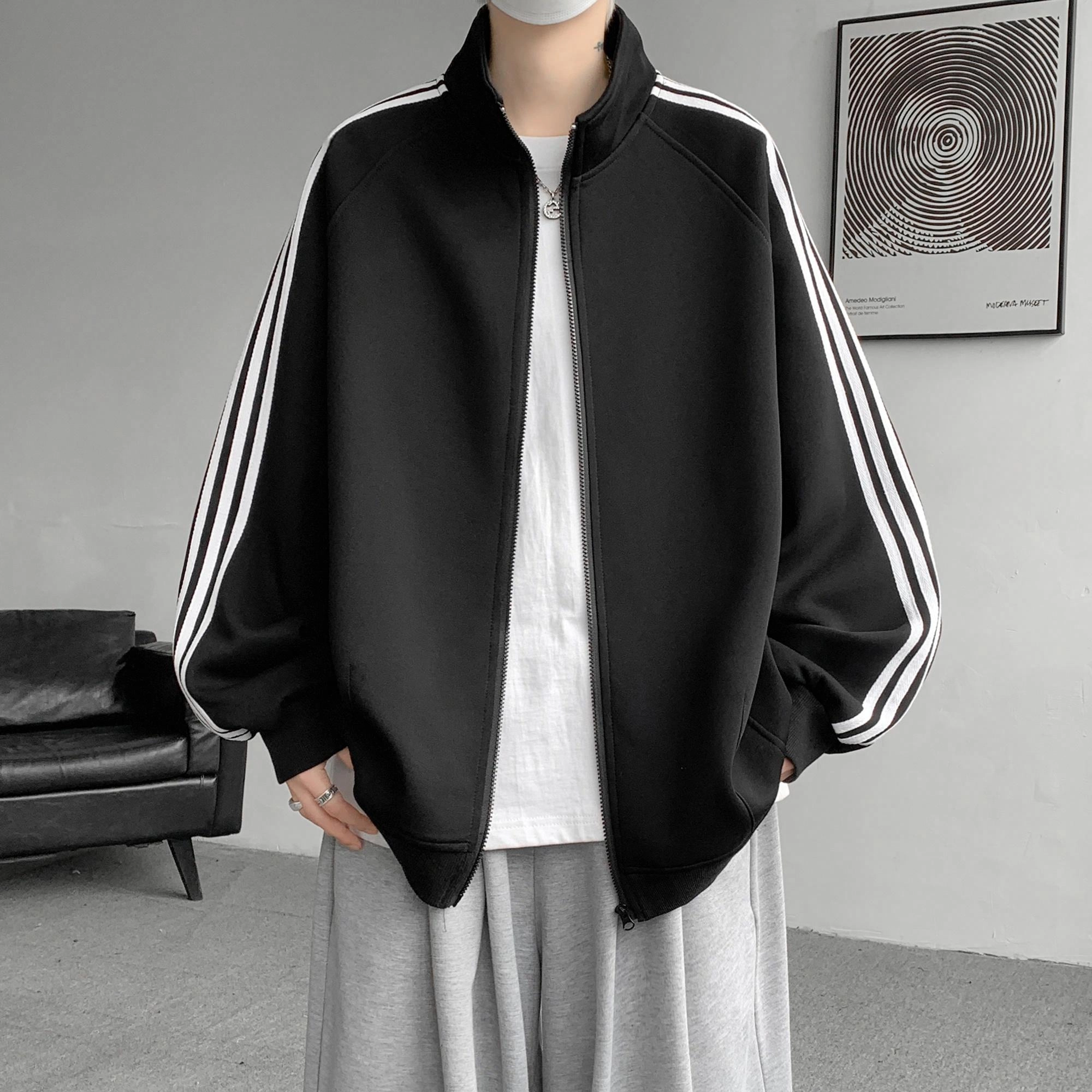 URBAN AUTHENTIC