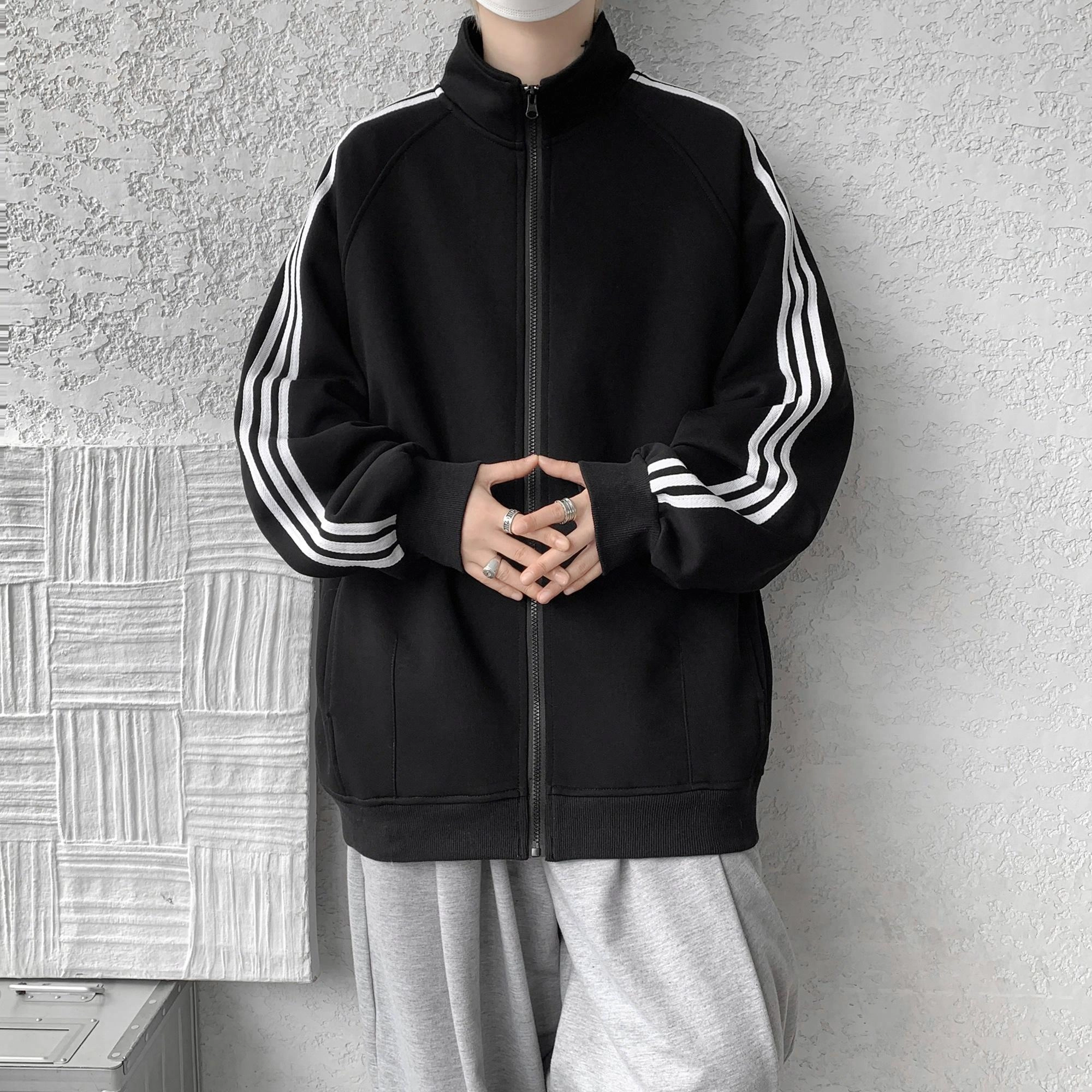URBAN AUTHENTIC