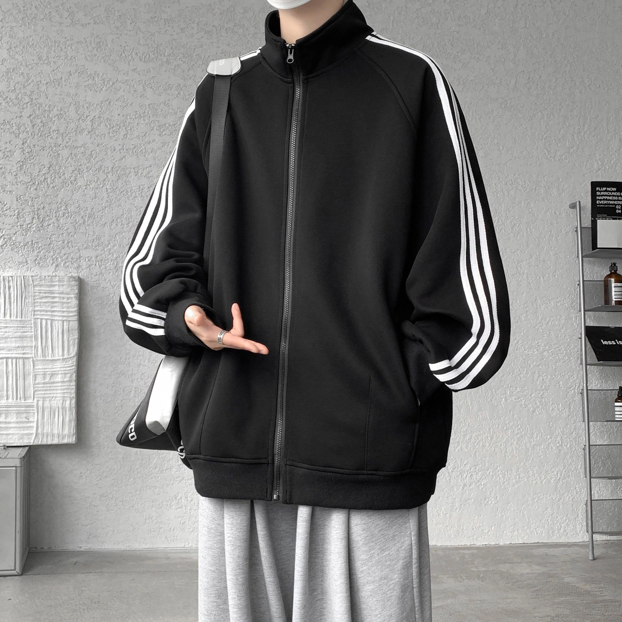 URBAN AUTHENTIC