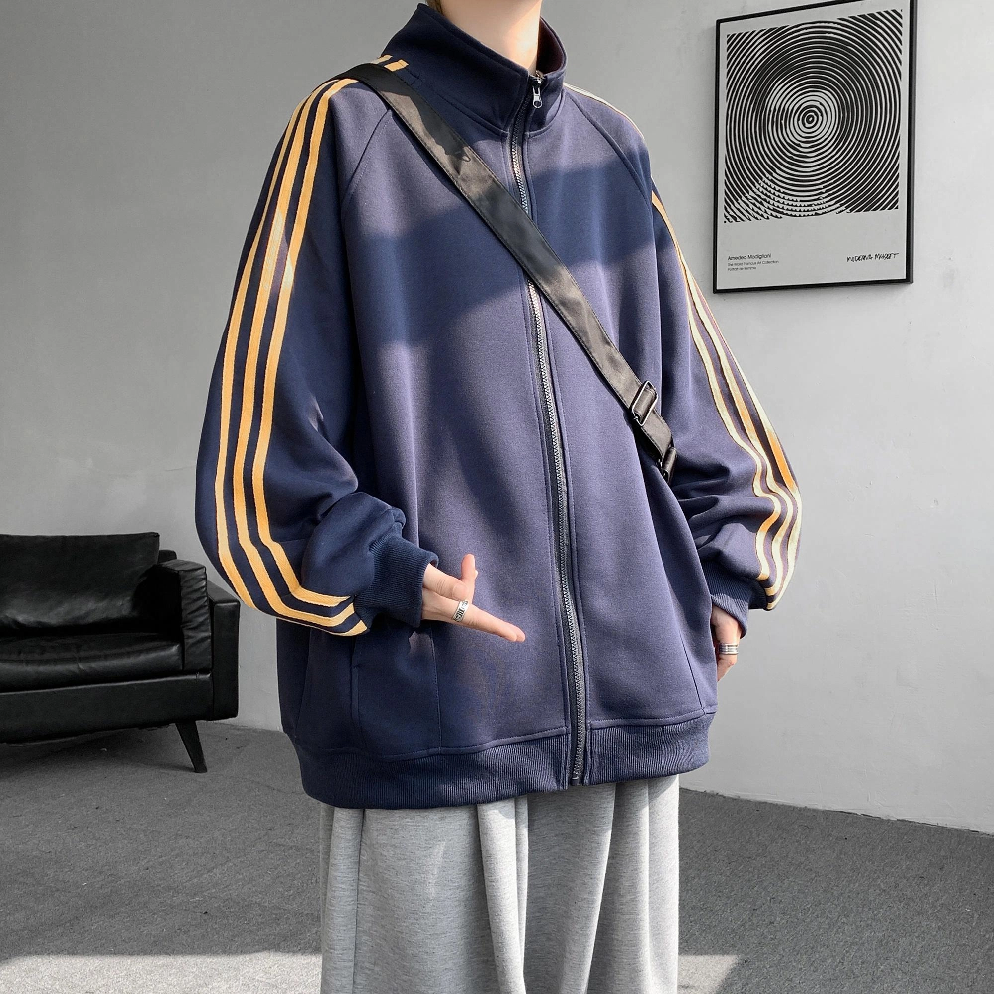 URBAN AUTHENTIC
