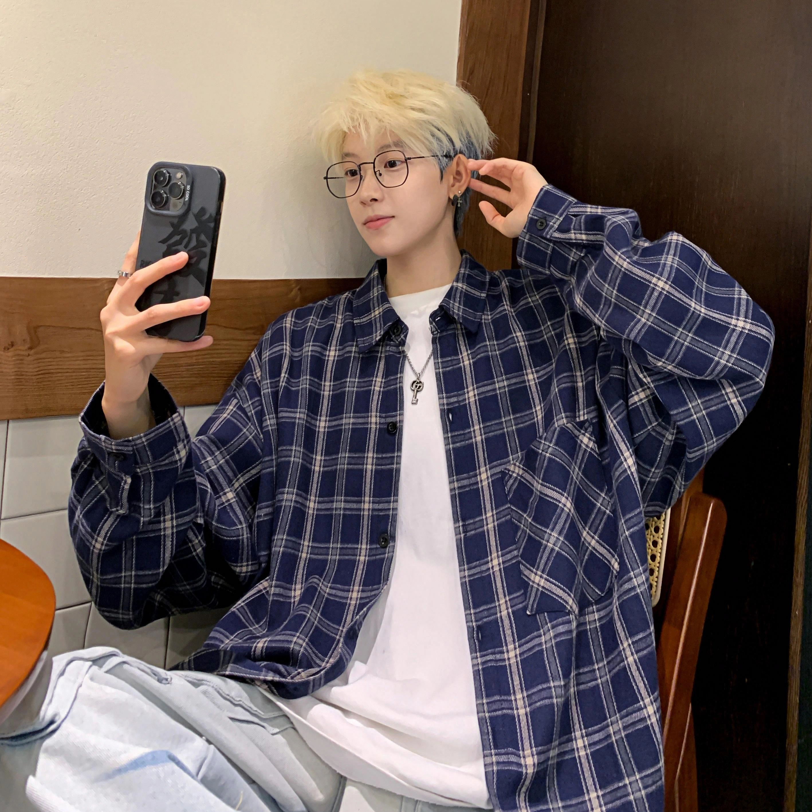 Fakeyoung