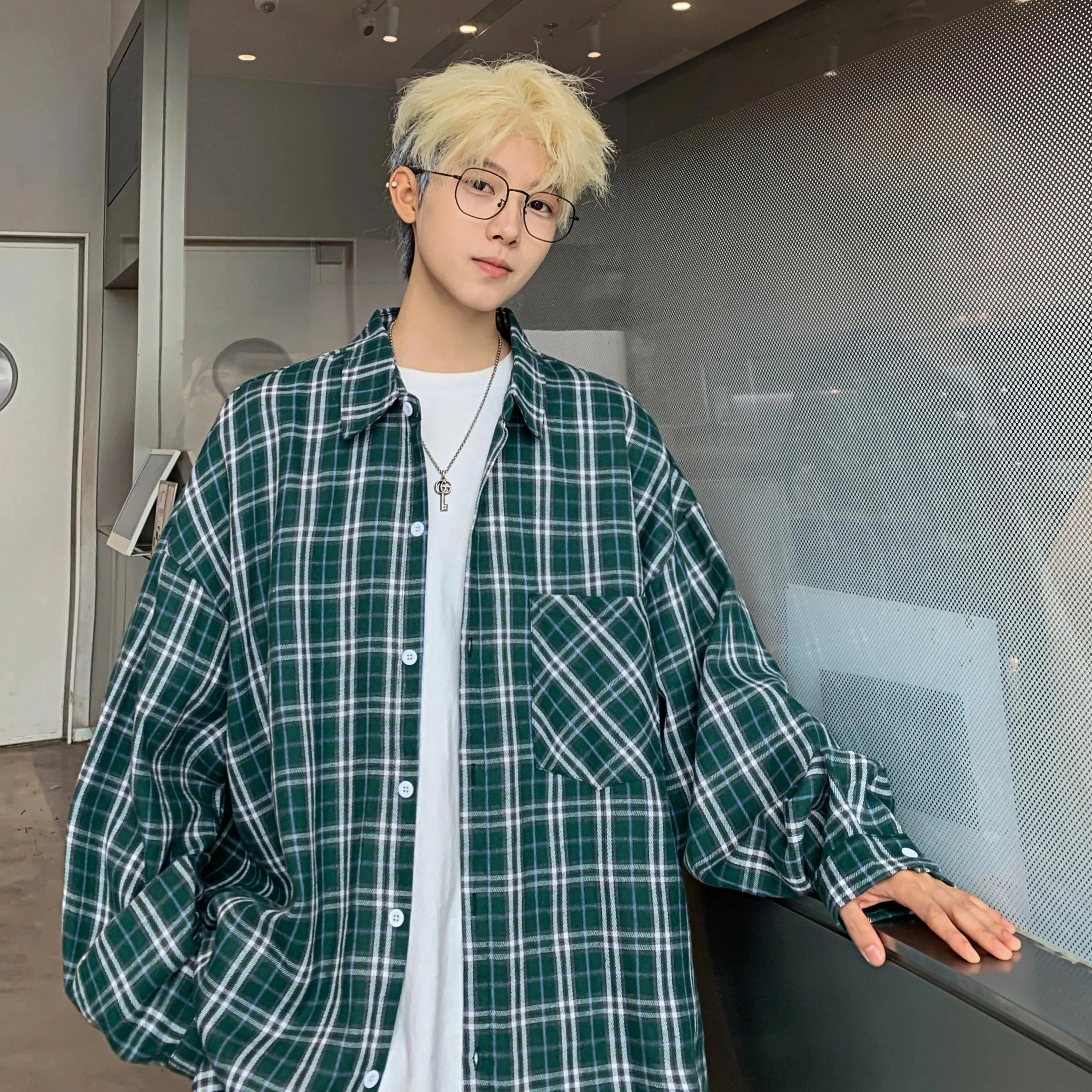 Fakeyoung