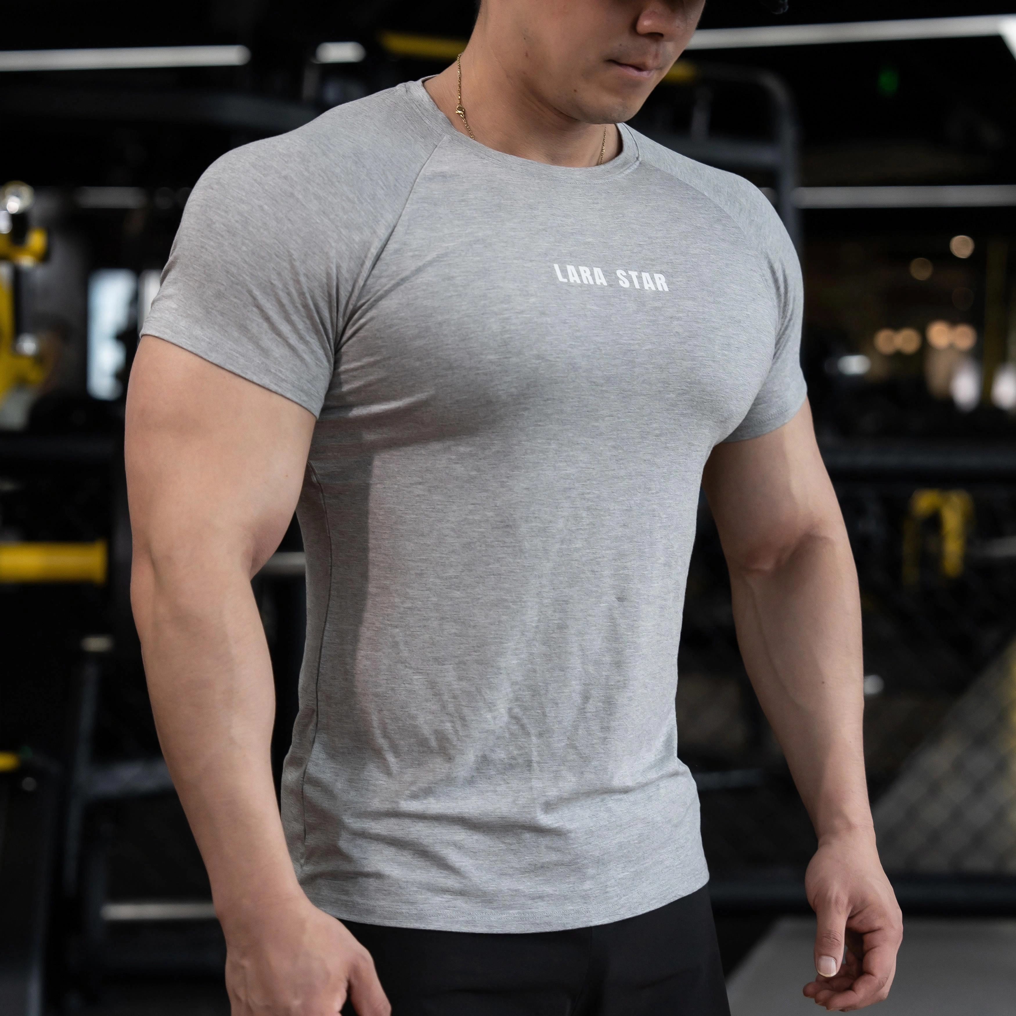 LARA STAR T