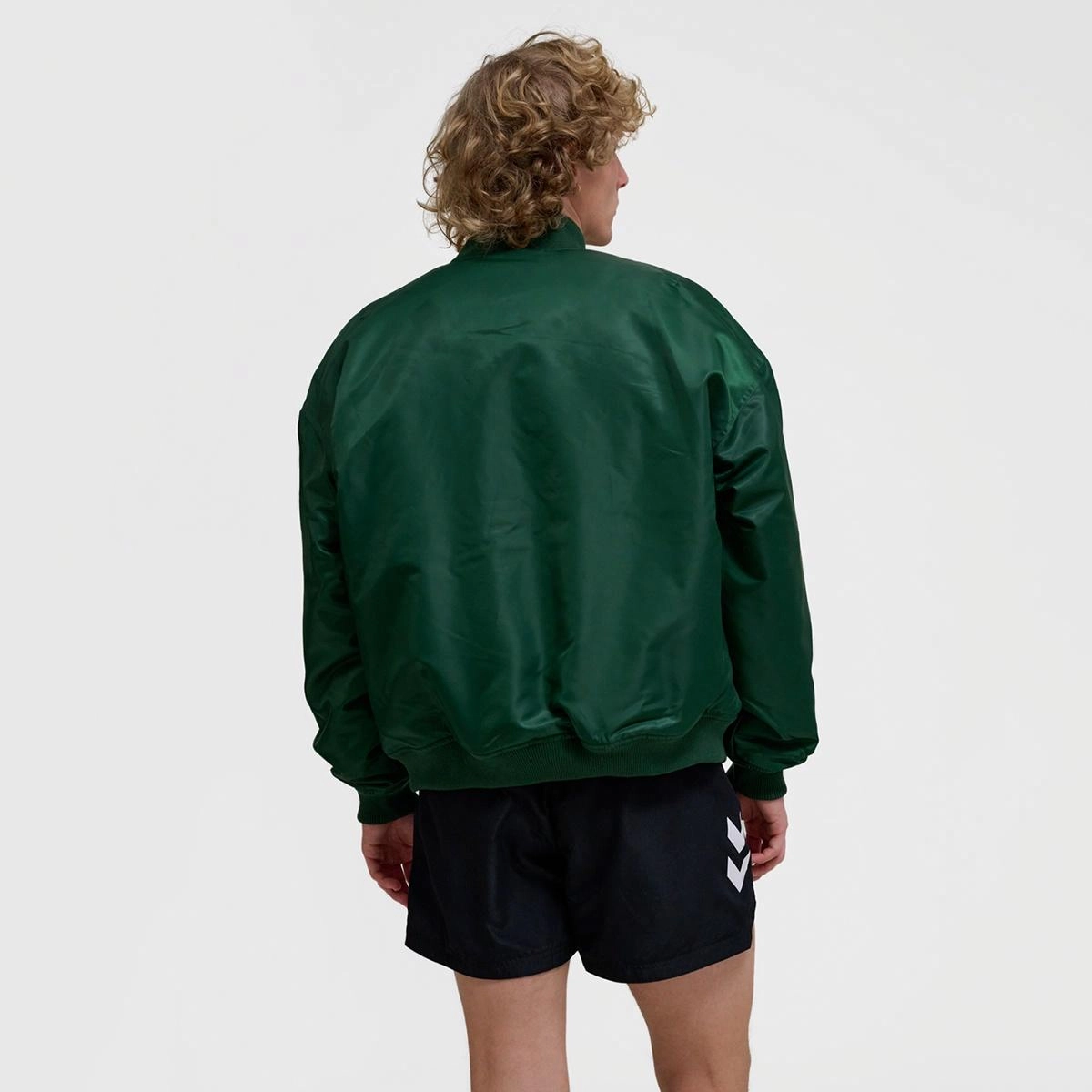 hummel LOGO