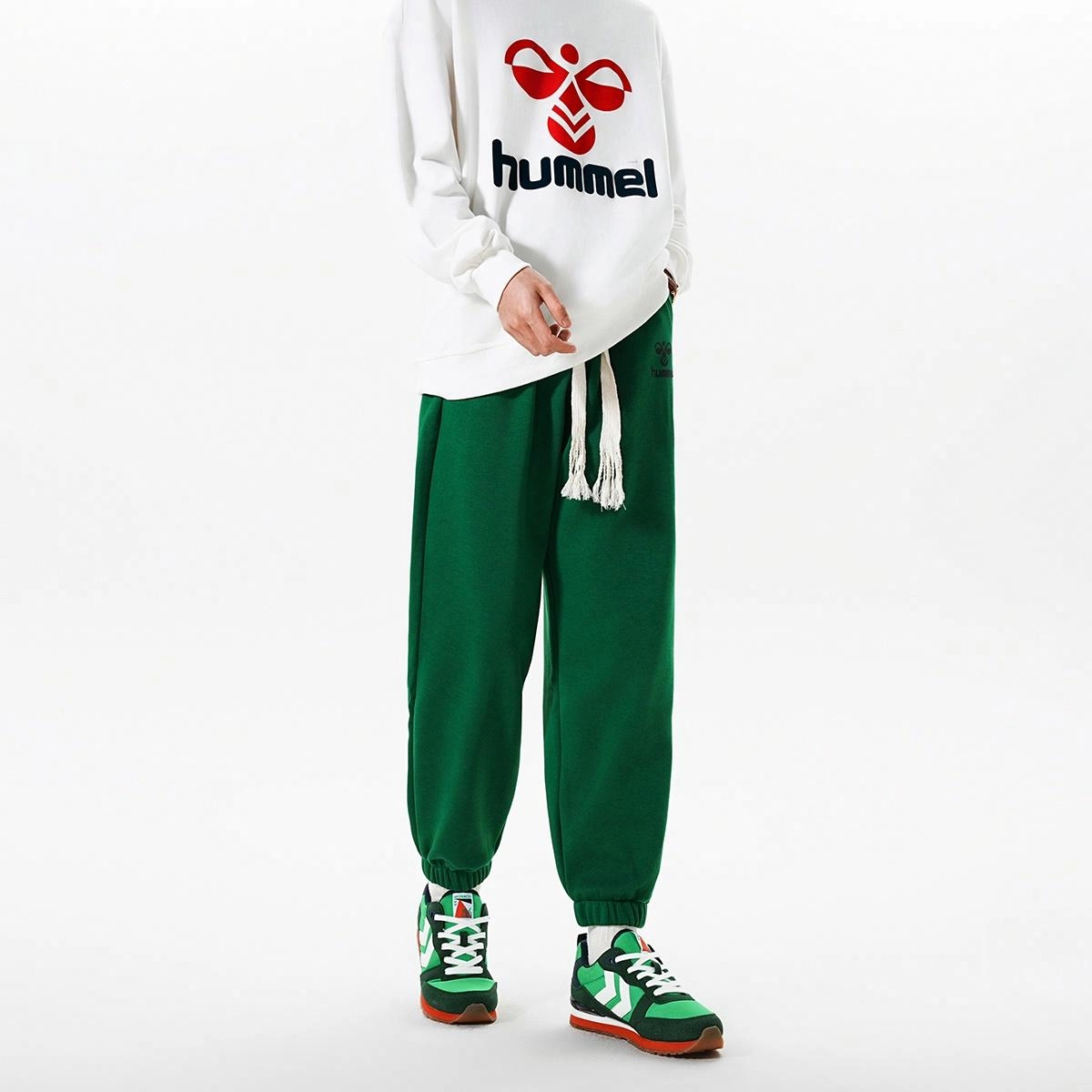 hummel LOGO