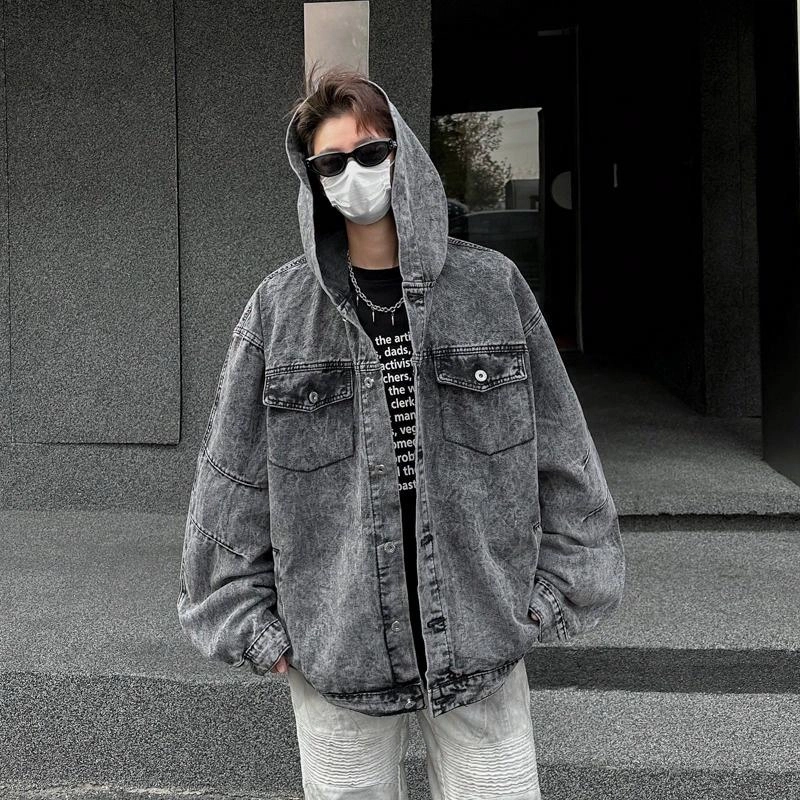 Fakeyoung