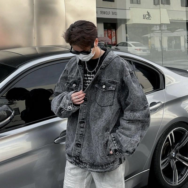 Fakeyoung