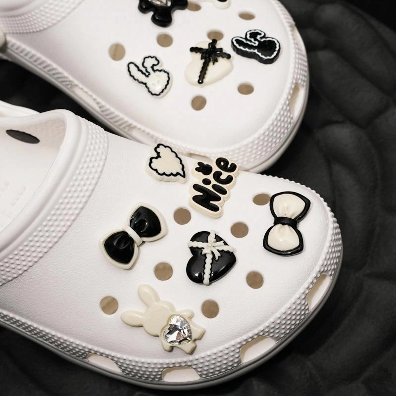 12 crocs