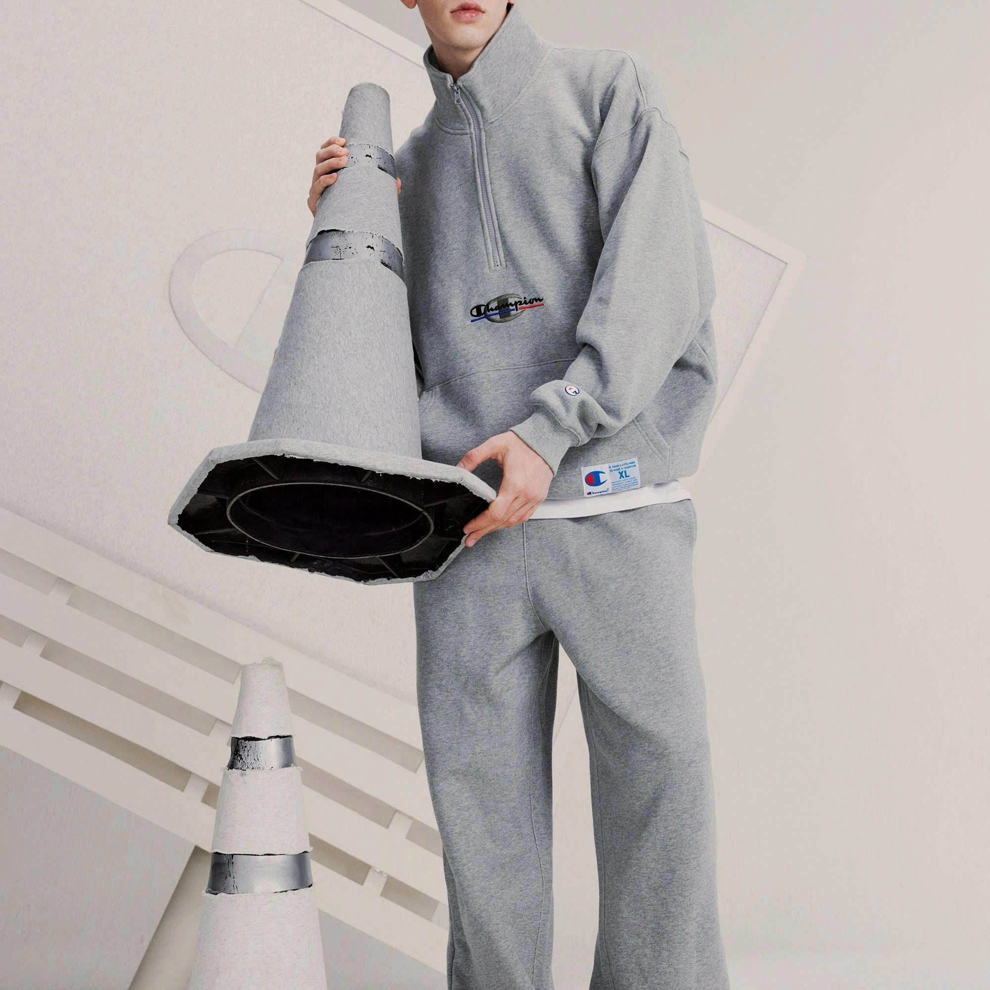 Champion FW23 Action Style Logo