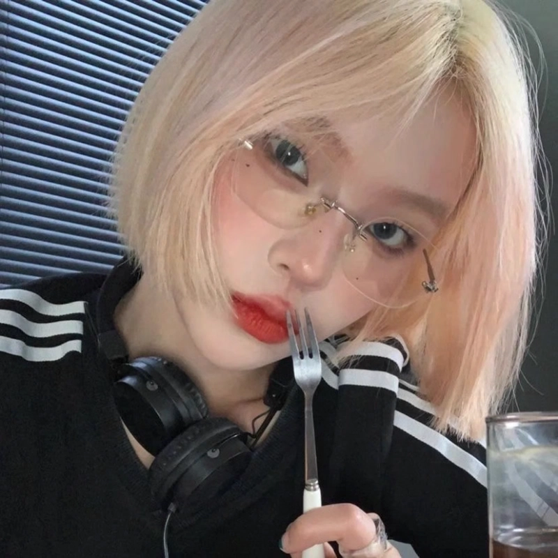 【联系客服可配度数】 佐川 超轻纯欲防蓝光眼镜素颜神器显脸小韩版潮流 方形 光学镜架 男女同款情侣款 可配度数 礼盒装