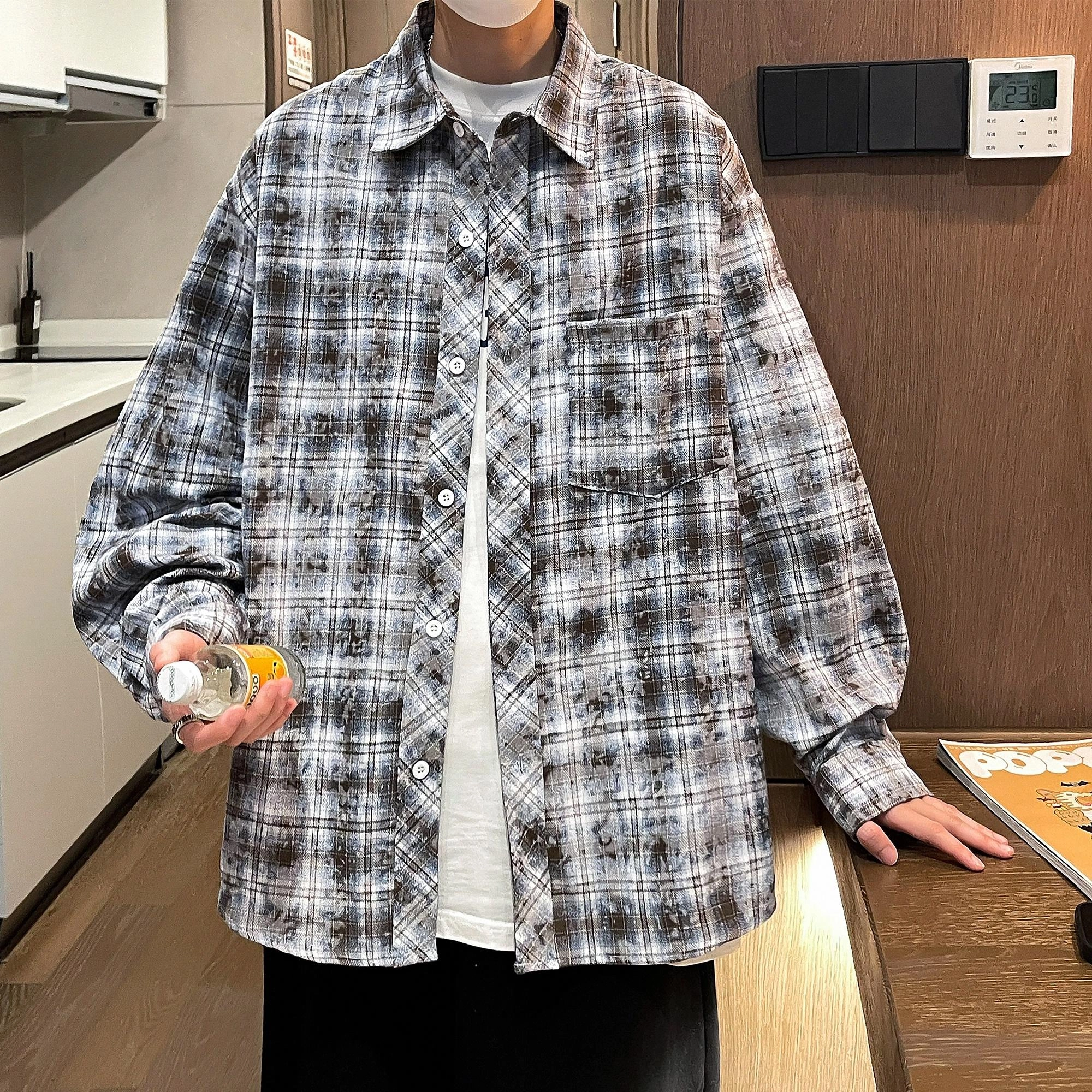 Fakeyoung