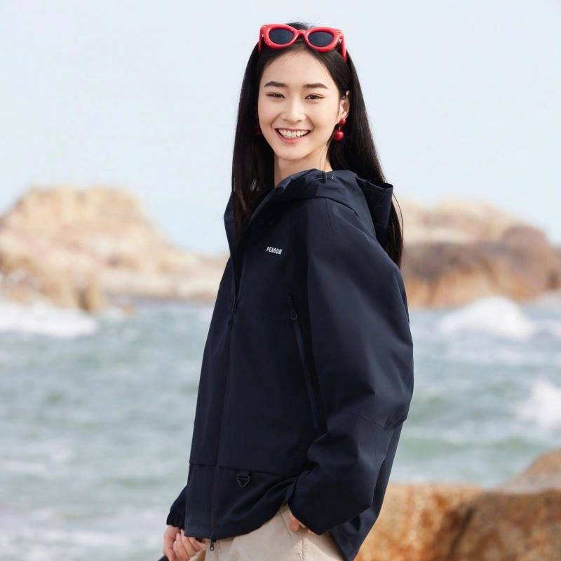 企鹅  连帽拉链户外百搭  防水防风冲锋衣 男女同款
