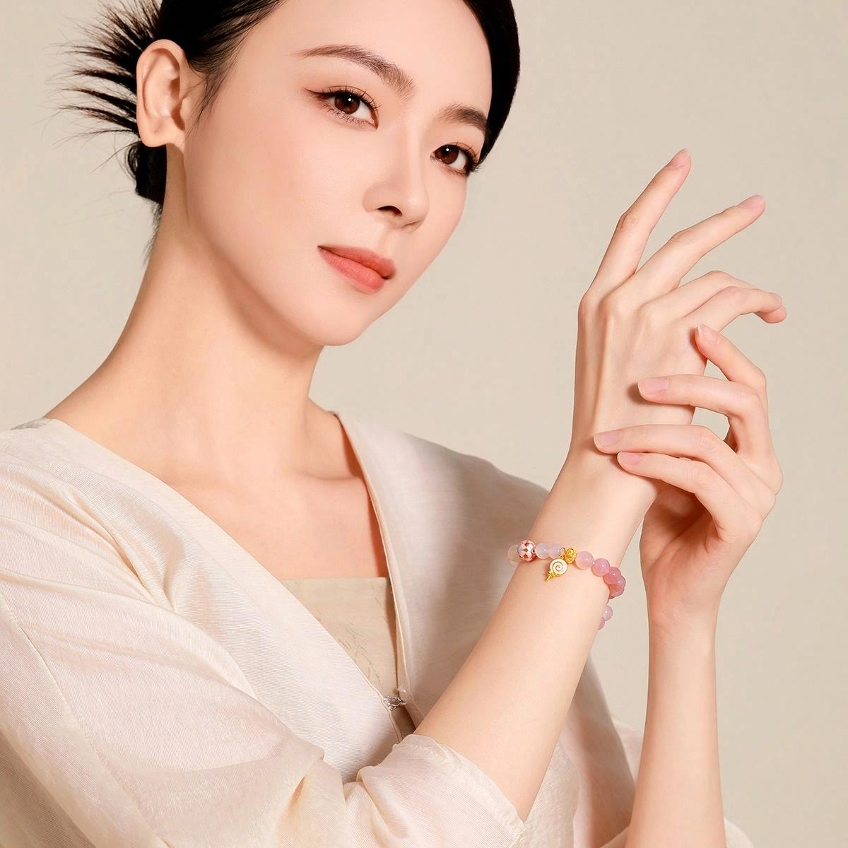 梦金园 新中式巴胺少女感手饰 创意渐变转运珠棒棒糖小方糖#好运 玉髓 手串 女款