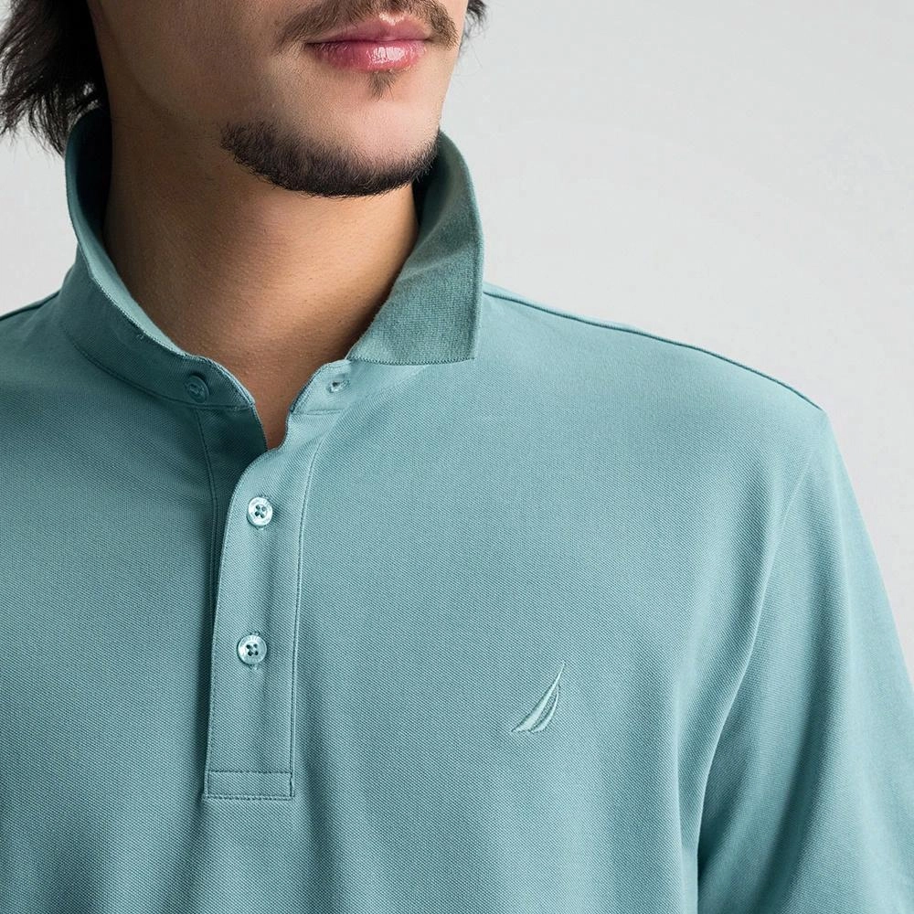 NAUTICA T
