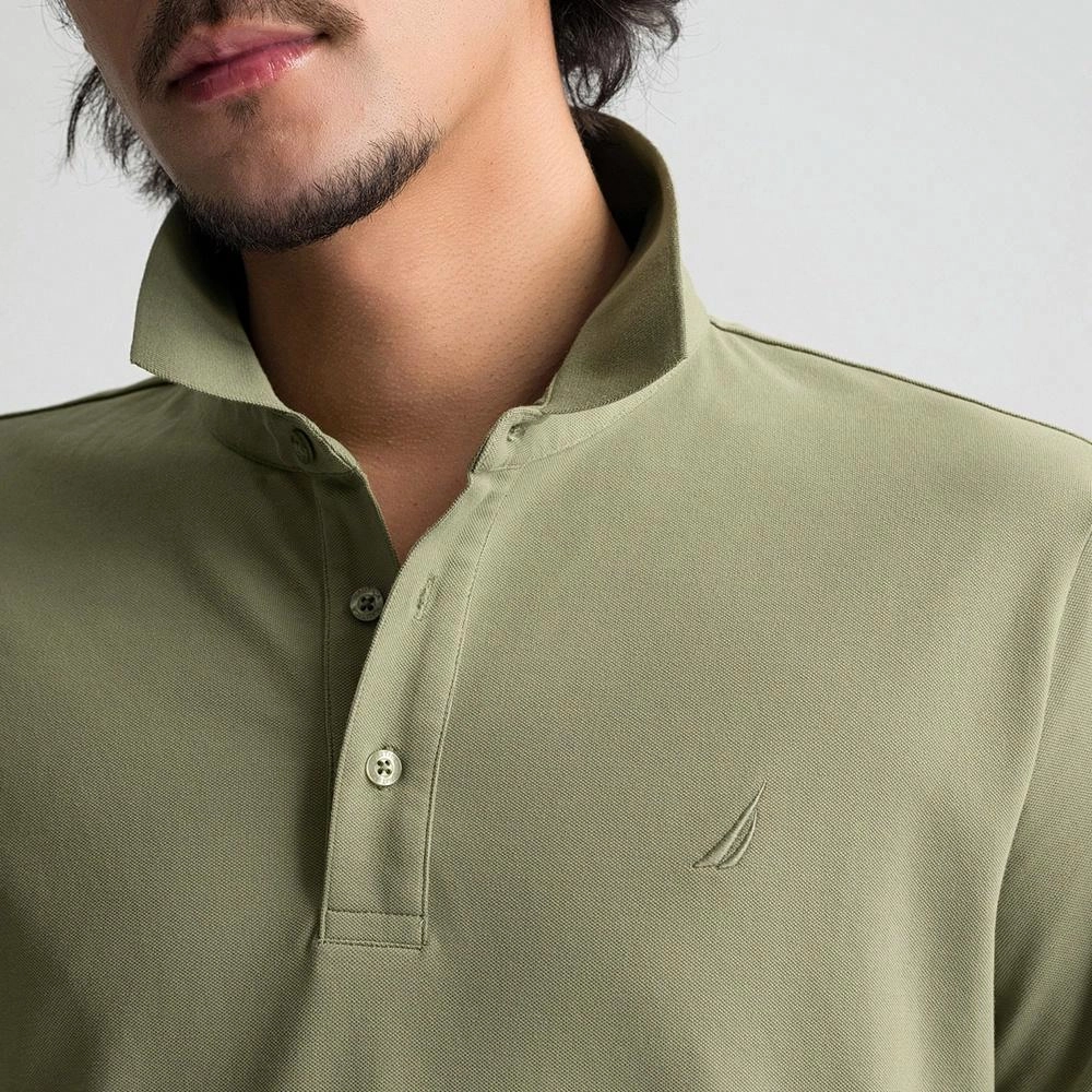 NAUTICA T