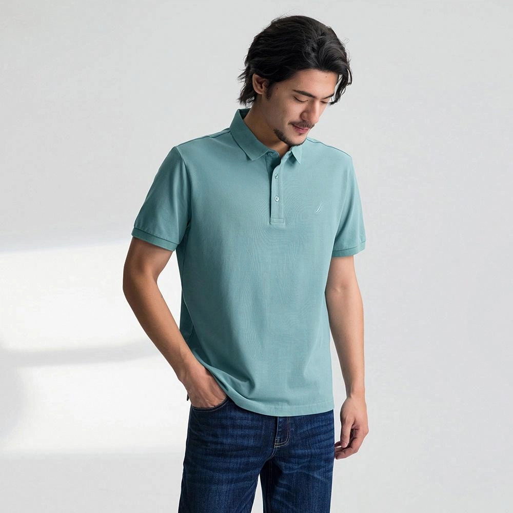 NAUTICA T