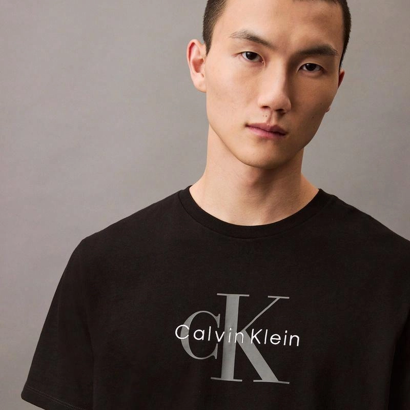 CALVIN KLEIN T