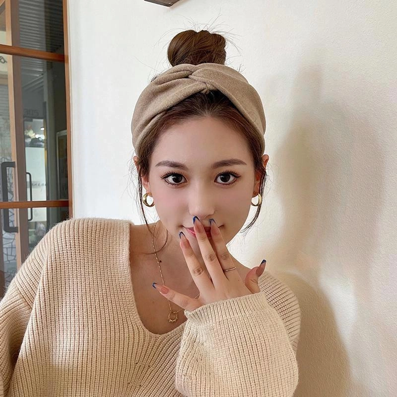 LILYLOTTY ins