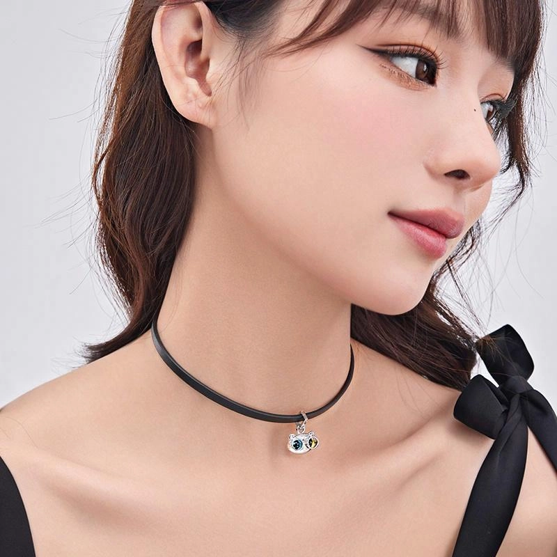 PEACE CAT choker