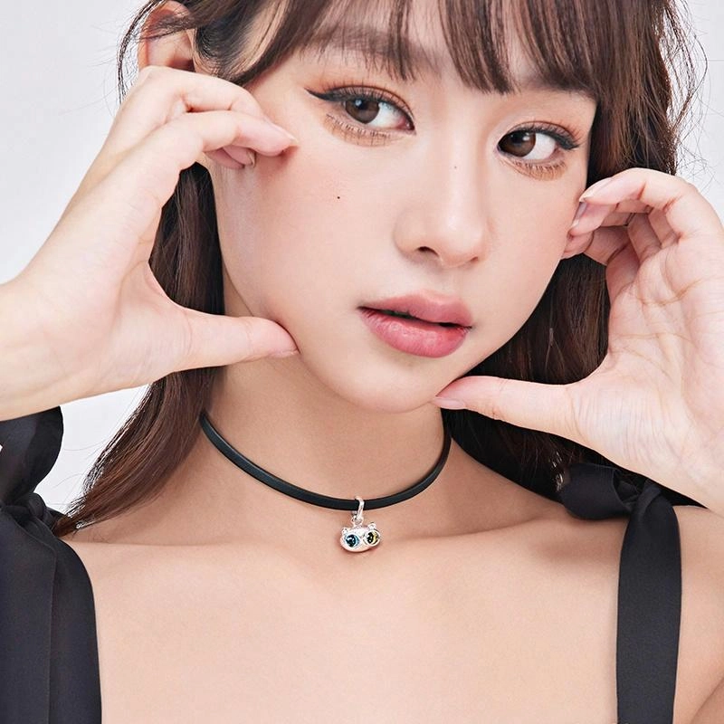 PEACE CAT choker