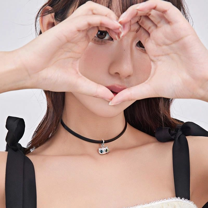 PEACE CAT choker