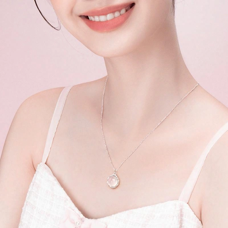 金大福 白月光荔枝冻 粉色少女心优雅可爱甜美精致浪漫简约百搭小众轻奢锁骨链 配礼盒 玉髓 项链 女款