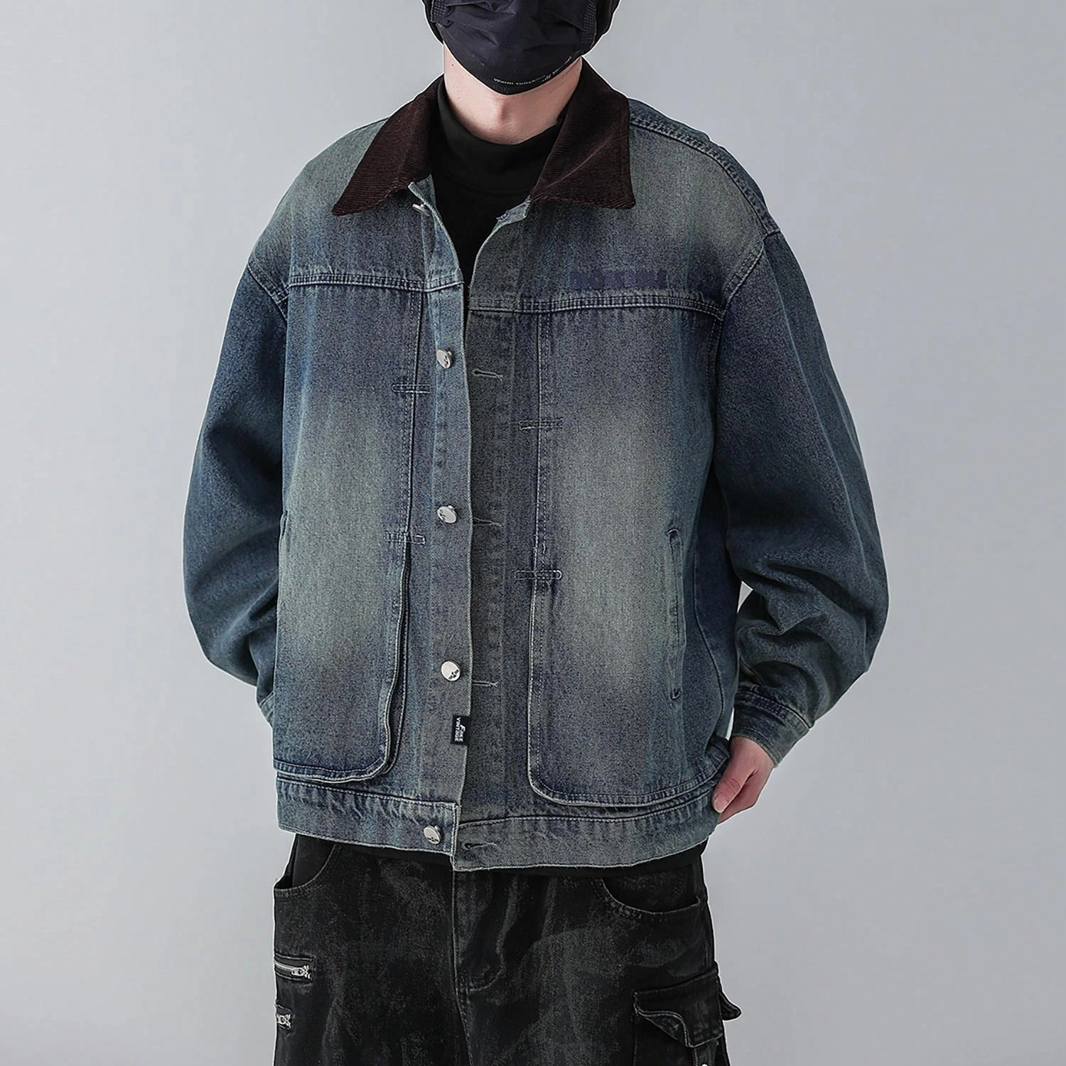 FAKE VINTAGE