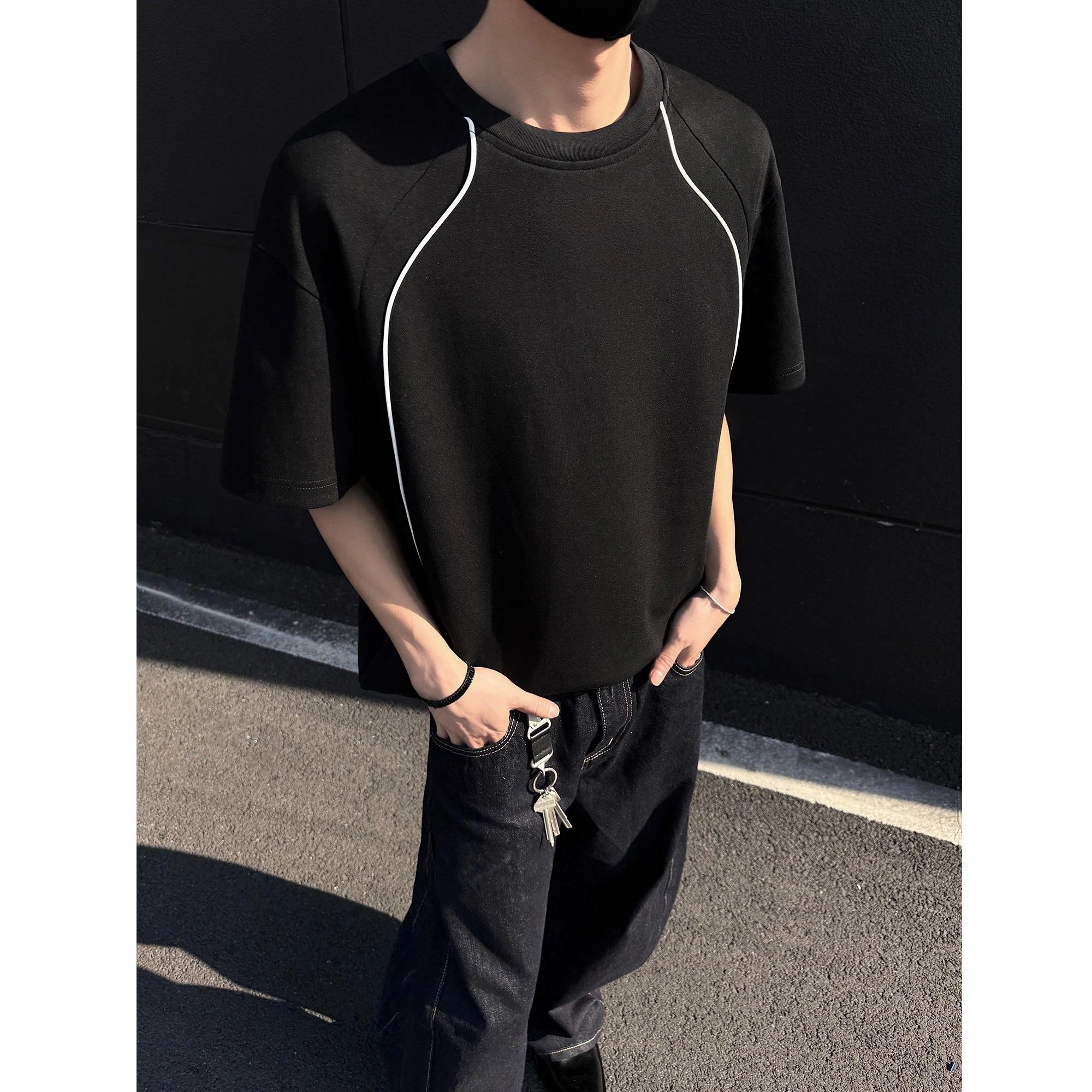 TOM ADAM T