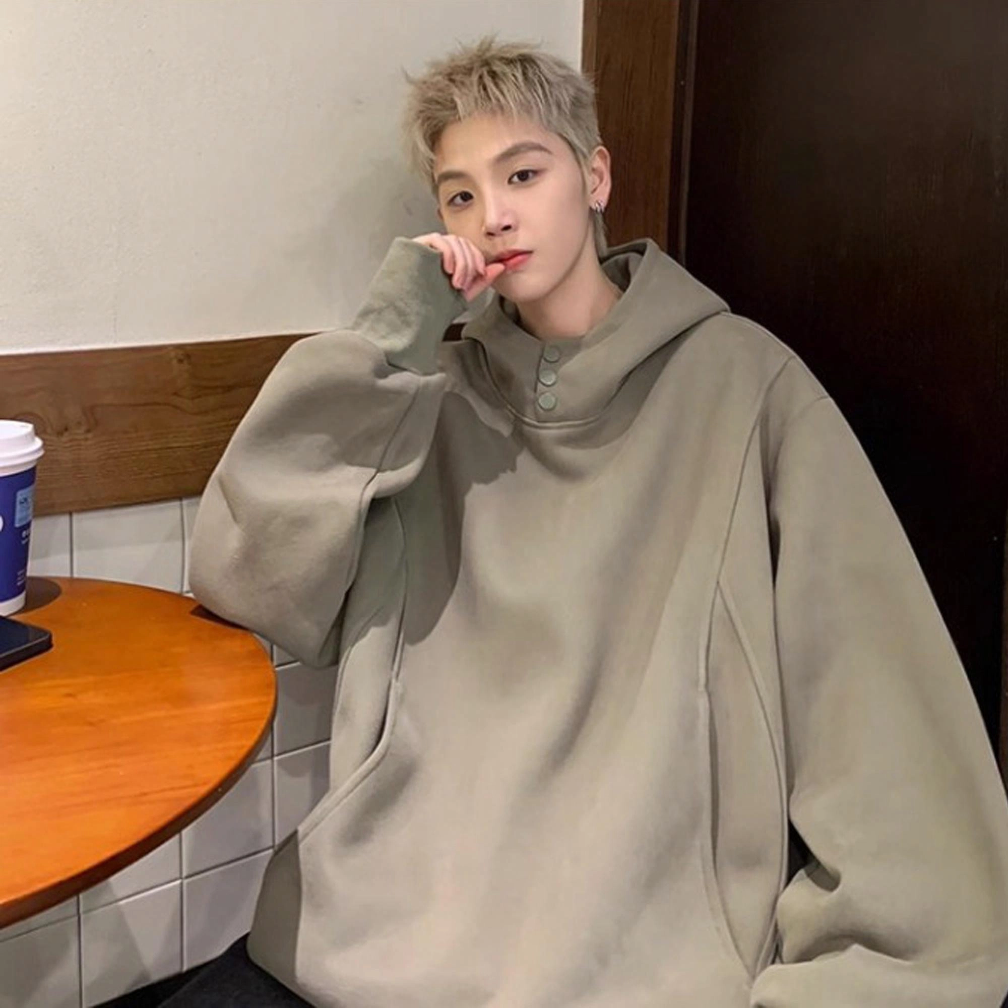 Fakeyoung