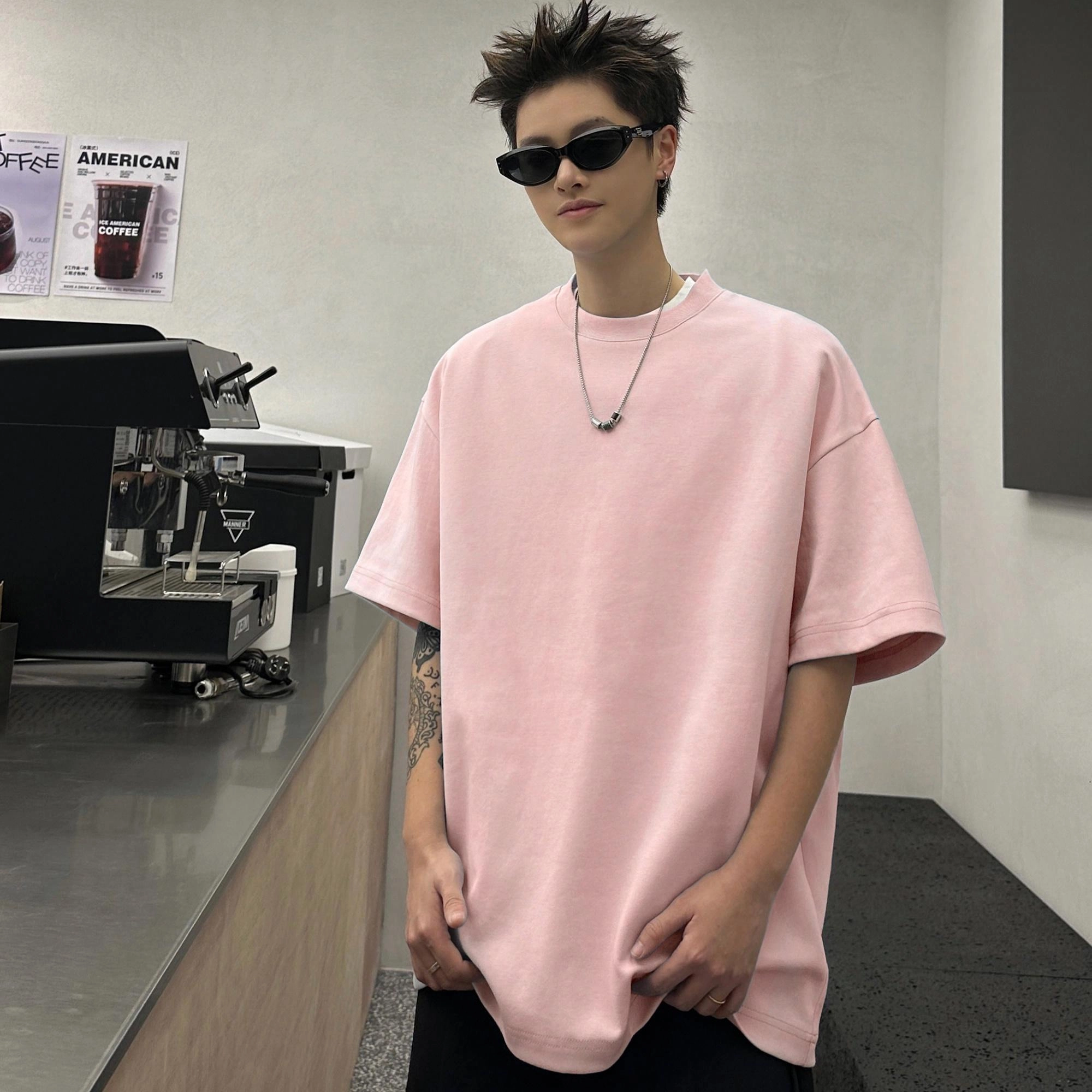 URBAN AUTHENTIC T