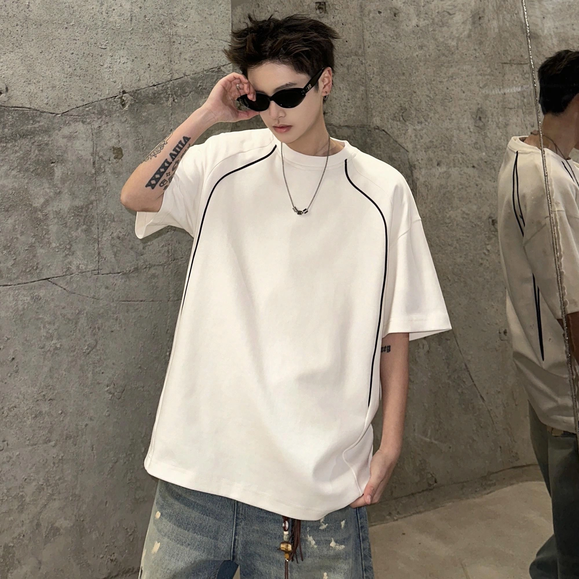 URBAN AUTHENTIC T