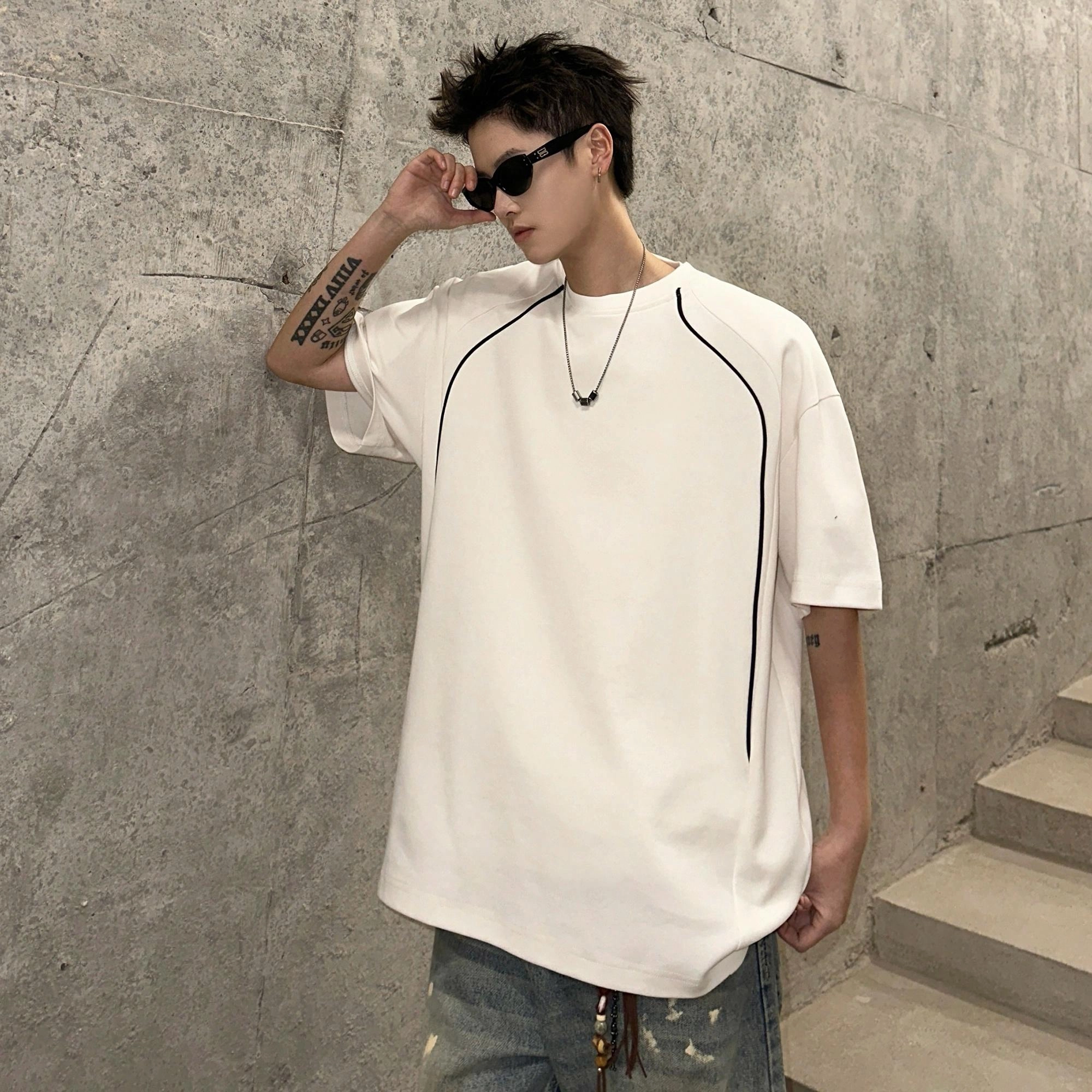 URBAN AUTHENTIC T