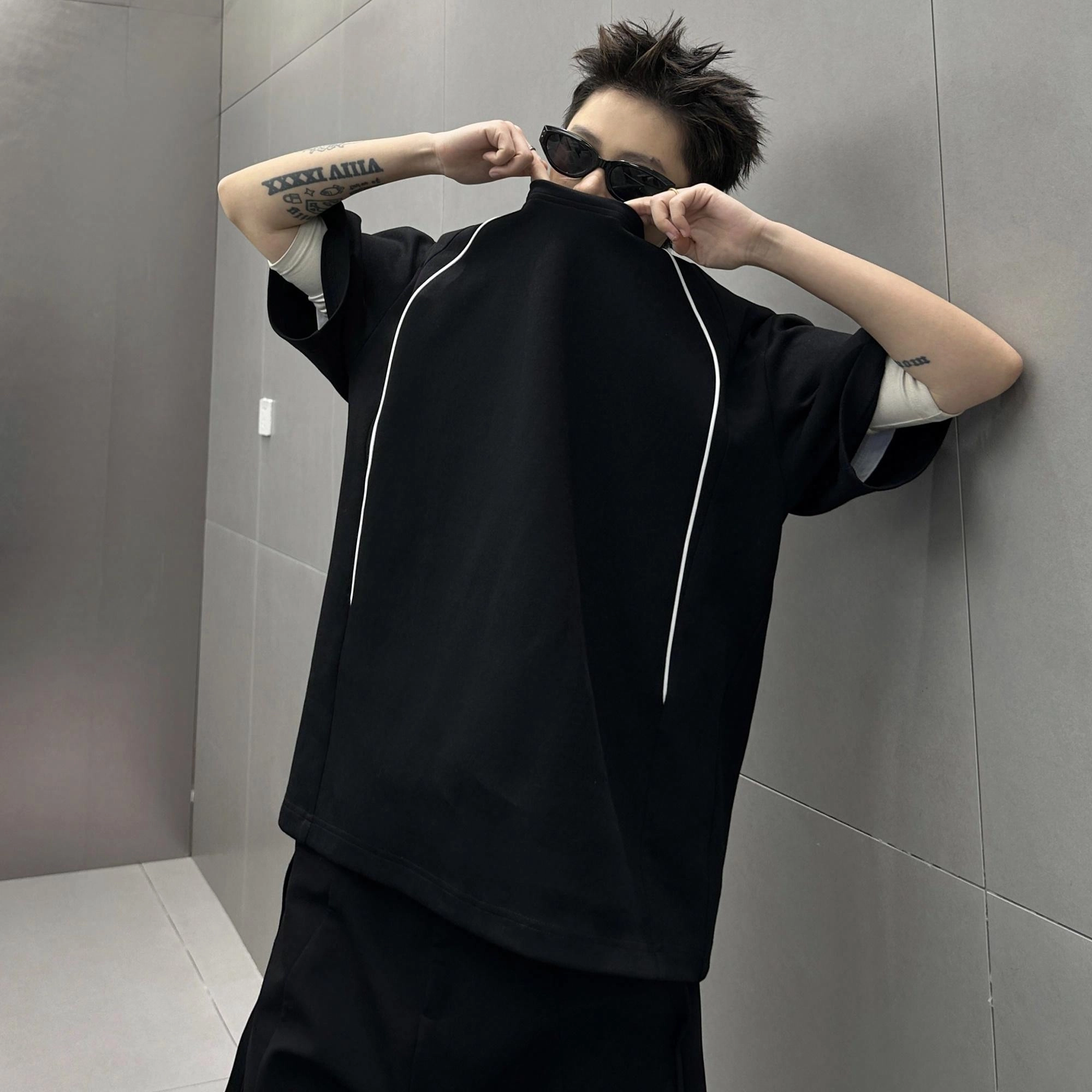 URBAN AUTHENTIC T