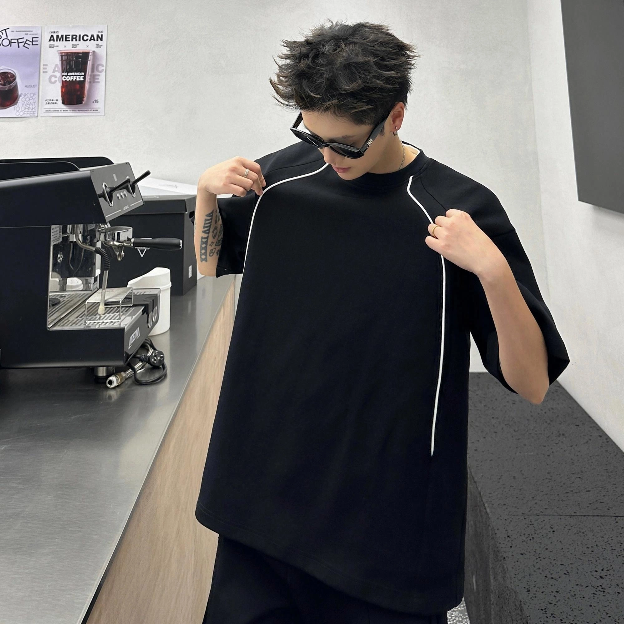 URBAN AUTHENTIC T