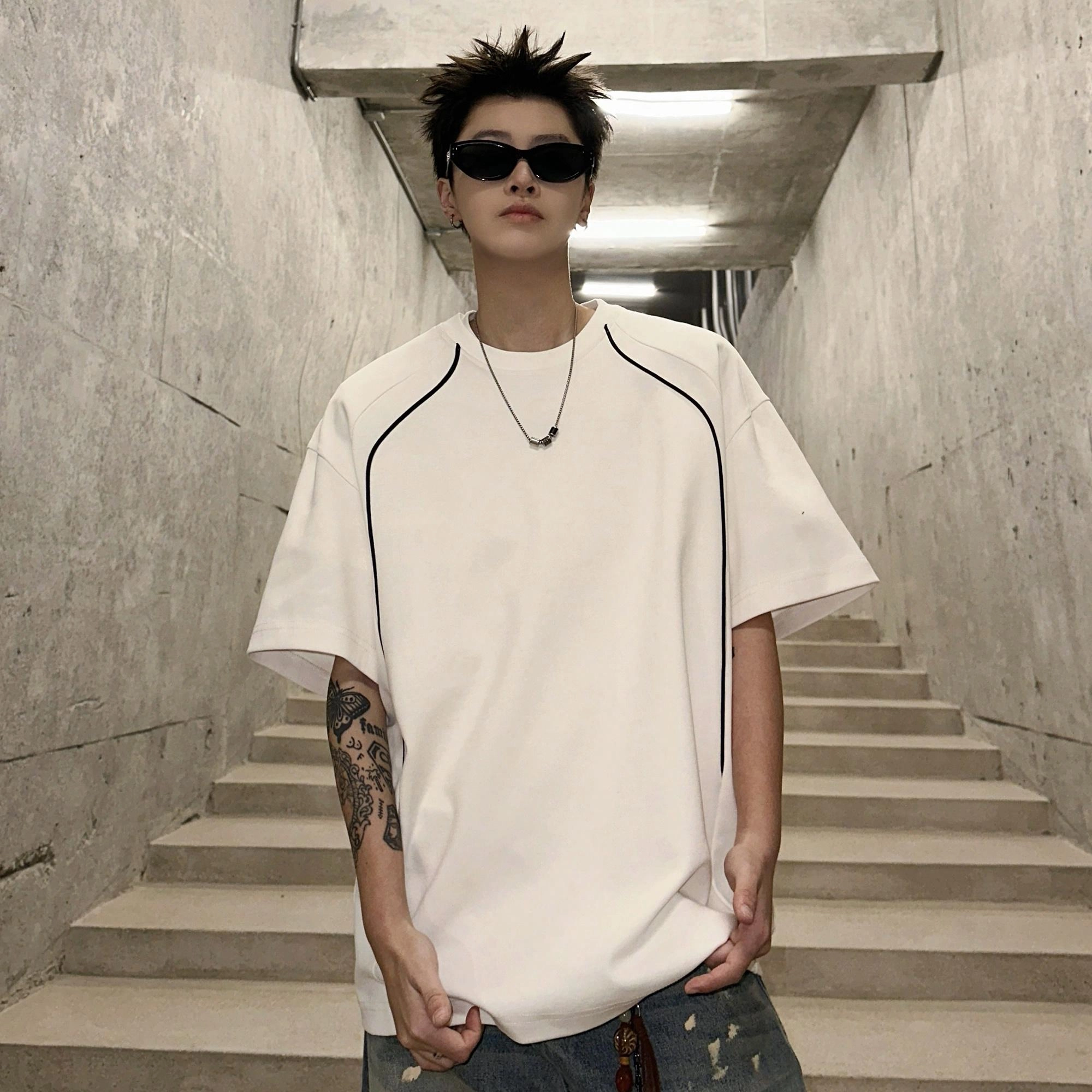 URBAN AUTHENTIC T