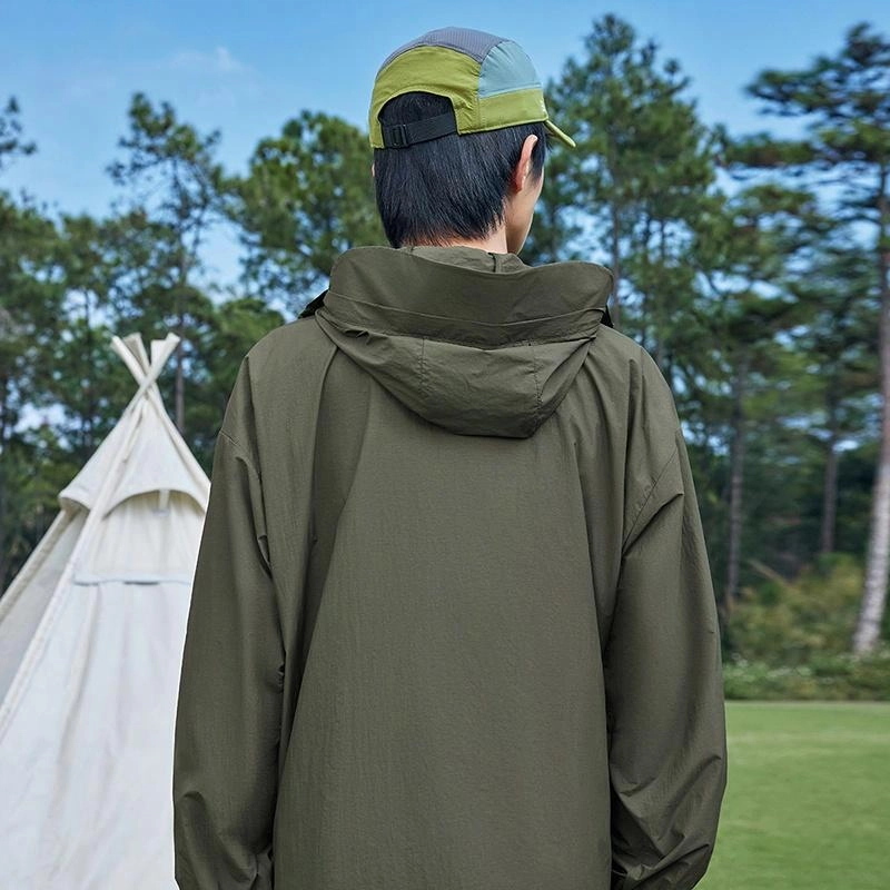 特步 生活系列 纯色拉链连帽舒适透气百搭风衣 男女同款 阡陌绿