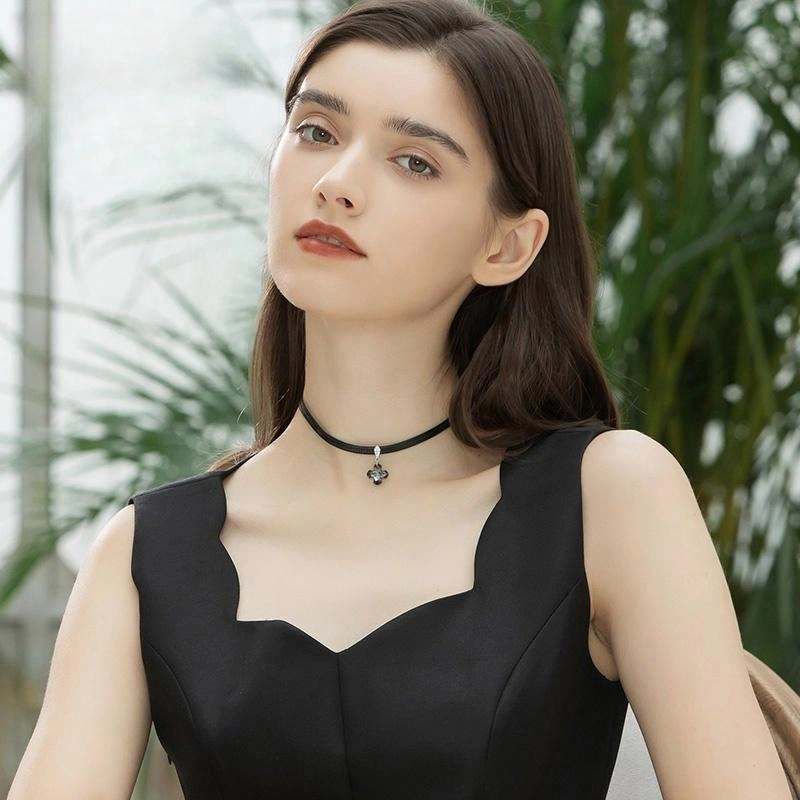 兰盈 四叶草轻奢小众 合金 项链 女款