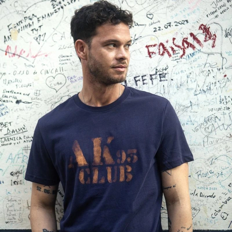 AKCLUB T