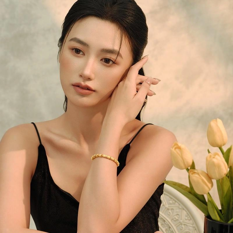 中鑫珠宝 金辉橄榄古法镶嵌锆石新中式首饰 足金 按克计价 黄金手串 女款