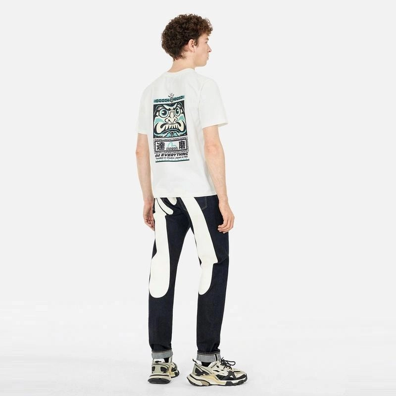 EVISU M